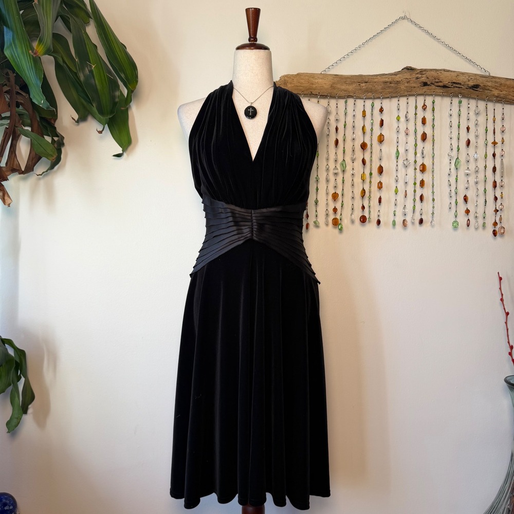 Tadashi Shoji 90s Black Velvet Drop Waist Halter Midi Formal Dress NWT Vintage S